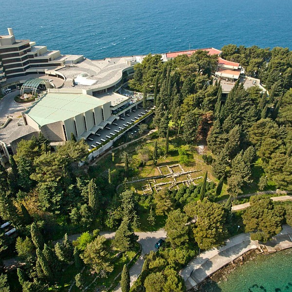 Hotel Croatia Exterior Aerial