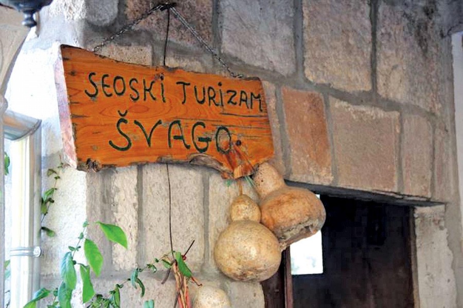 SELJAČKO DOMAĆINSTVO ŠVAGO SELJAČKO DOMAĆINSTVO ŠVAGO